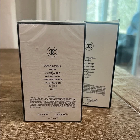2 count large CHANEL No. 5 Eau de Parfum in Classic White Packaging - Picture 2 of 3